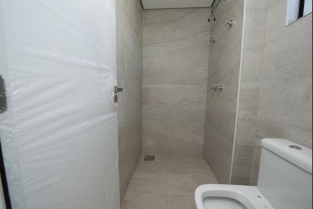 Apartamento à venda com 190m², 3 quartos e 4 vagas Apartamento à venda com 190m², 3 quartos e 4 vagasBanheiro 2