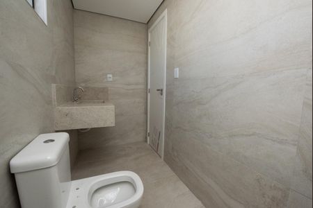 Apartamento à venda com 190m², 3 quartos e 4 vagas Apartamento à venda com 190m², 3 quartos e 4 vagasBanheiro da Suíte