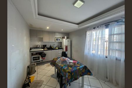 Casa para alugar com 289m², 5 quartos e 3 vagasCozinha