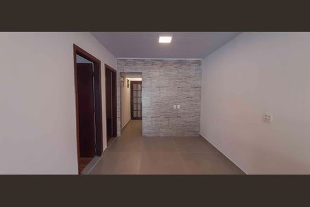 Sala de casa para alugar com 3 quartos, 100m² em Rio Pequeno, São Paulo