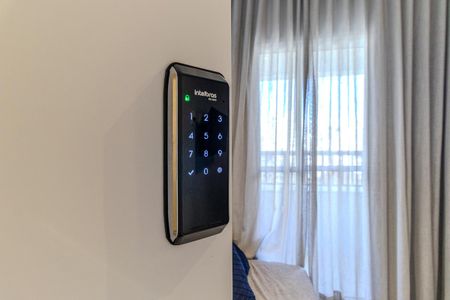 Studio para alugar com 25m², 1 quarto e sem vaga Studio para alugar com 25m², 1 quarto e sem vagaFechadura Eletrônica