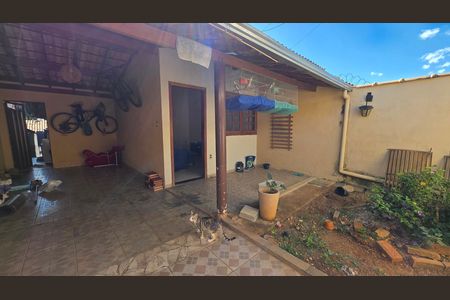 Varanda  de casa à venda com 3 quartos, 121m² em Novo Santos Dumont, Lagoa Santa