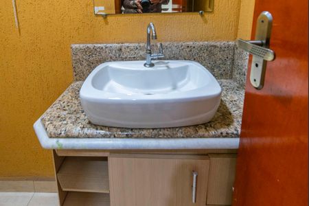 Casa para alugar com 165m², 3 quartos e 3 vagasLavabo