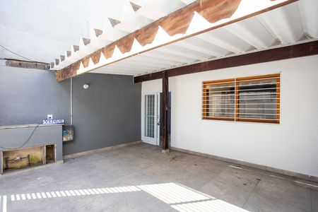 Garagem de casa à venda com 3 quartos, 125m² em Centro, Diadema