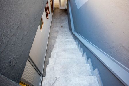 Casa à venda com 125m², 3 quartos e 2 vagasEscada