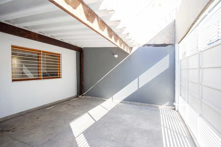 Casa à venda com 125m², 3 quartos e 2 vagasGaragem