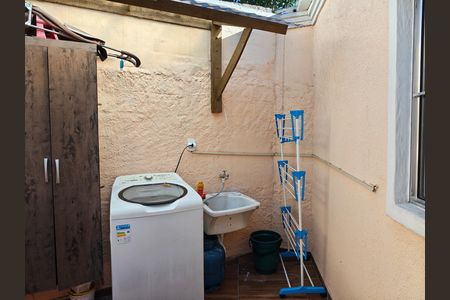 Casa à venda com 130m², 2 quartos e 1 vaga Casa à venda com 130m², 2 quartos e 1 vagaÁrea de serviço