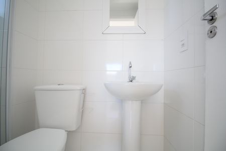 Banheiro de apartamento à venda com 1 quarto, 25m² em Paraíso do Morumbi, São Paulo