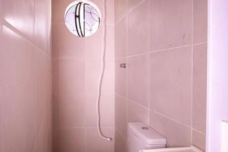Banheiro de casa para alugar com 1 quarto, 60m² em Macedo, Guarulhos