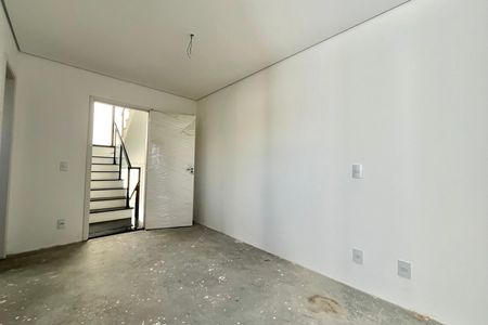Casa de condomínio à venda com 137m², 3 quartos e 2 vagas Casa de condomínio à venda com 137m², 3 quartos e 2 vagasSuite 1