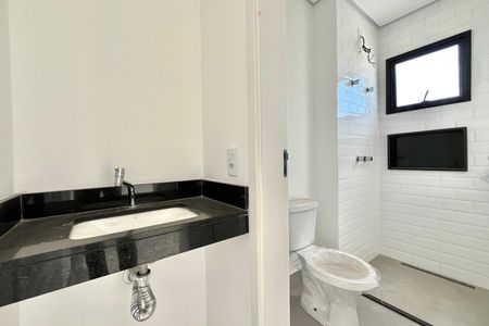 Casa de condomínio à venda com 137m², 3 quartos e 2 vagas Casa de condomínio à venda com 137m², 3 quartos e 2 vagasBanheiro da Suíte 3