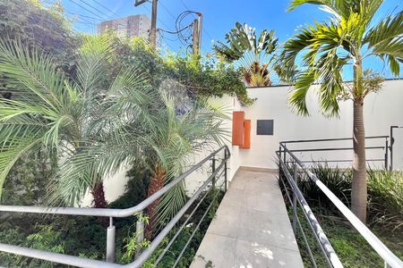 Casa de condomínio à venda com 137m², 3 quartos e 2 vagas Casa de condomínio à venda com 137m², 3 quartos e 2 vagasHall de entrada