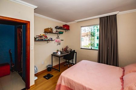 Casa à venda com 113m², 2 quartos e 2 vagasQuarto 1