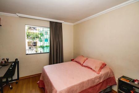 Quarto 1 de casa à venda com 2 quartos, 113m² em Vila Cloris, Belo Horizonte