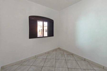 Quarto de casa para alugar com 1 quarto, 60m² em Vila Rosalia, Guarulhos