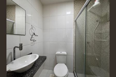 Casa de condomínio para alugar com 88m², 2 quartos e 2 vagas Casa de condomínio para alugar com 88m², 2 quartos e 2 vagasBanheiro Social