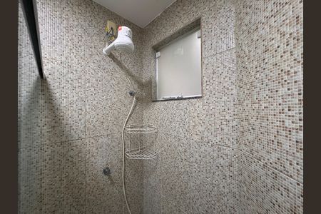 Banheiro Social de casa de condomínio para alugar com 2 quartos, 88m² em Vargem Grande, Rio de Janeiro