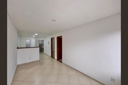 Casa de Condomínio para alugar com 2 quartos, 88m² em Vargem Grande, Rio de Janeiro
