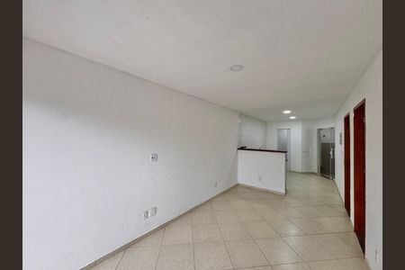 Casa de condomínio para alugar com 88m², 2 quartos e 2 vagas