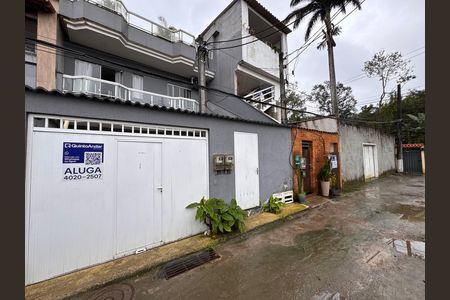 Casa de condomínio para alugar com 88m², 2 quartos e 2 vagas Casa de condomínio para alugar com 88m², 2 quartos e 2 vagasFachada
