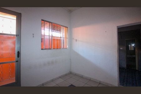 Casa à venda com 50m², 2 quartos e 1 vaga Casa à venda com 50m², 2 quartos e 1 vagaSala