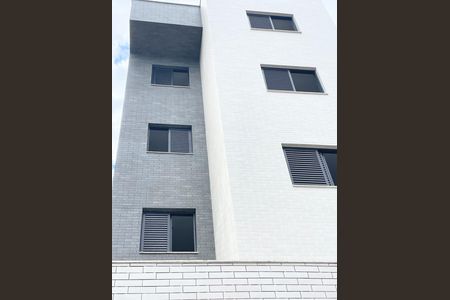 Fachada de apartamento à venda com 2 quartos, 51m² em Indaiá, Belo Horizonte