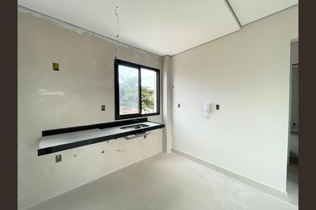 Cozinha de apartamento à venda com 2 quartos, 51m² em Indaiá, Belo Horizonte