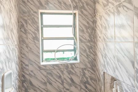 Banheiro de casa para alugar com 2 quartos, 62m² em Vila Rosalia, Guarulhos