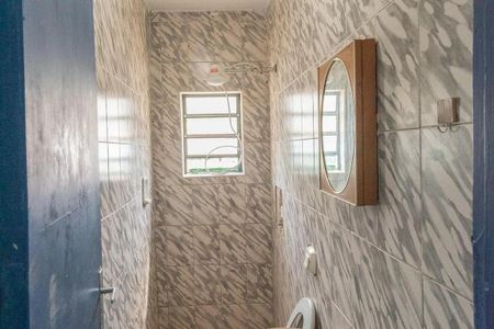 Banheiro  de casa para alugar com 2 quartos, 62m² em Vila Rosalia, Guarulhos