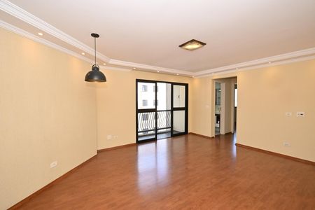 Apartamento à venda com 67m², 2 quartos e 1 vagaSala