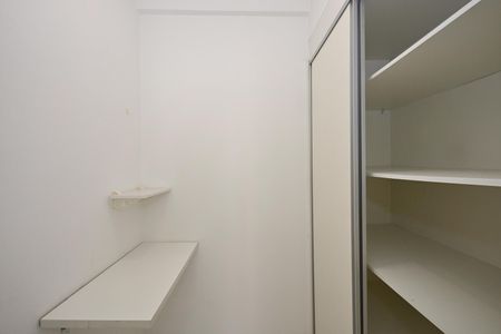 Apartamento à venda com 67m², 2 quartos e 1 vagaEscritório