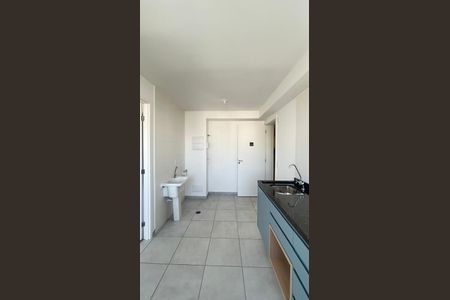 Apartamento para alugar com 28m², 1 quarto e sem vaga Apartamento para alugar com 28m², 1 quarto e sem vagaSala / Cozinha
