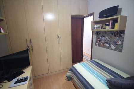 Apartamento à venda com 74m², 3 quartos e 2 vagasQuarto 2