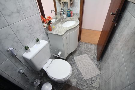 Apartamento à venda com 74m², 3 quartos e 2 vagasBanheiro