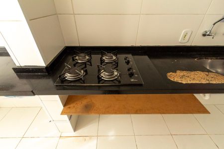 Cozinha  de apartamento para alugar com 2 quartos, 48m² em Vila Hortência, Sorocaba