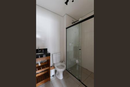 Banheiro de apartamento para alugar com 2 quartos, 45m² em Parada Inglesa, São Paulo