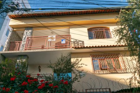 Fachada de casa à venda com 3 quartos, 133m² em Liberdade, Belo Horizonte