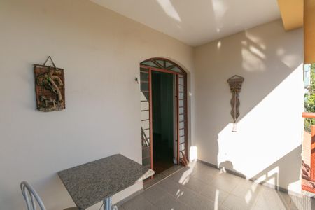 Casa à venda com 133m², 3 quartos e sem vagaVaranda da sala