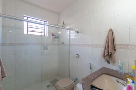 Casa à venda com 133m², 3 quartos e sem vagaBanheiro da suíte