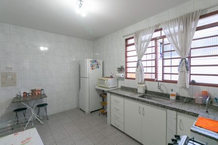 Cozinha de casa à venda com 3 quartos, 133m² em Liberdade, Belo Horizonte
