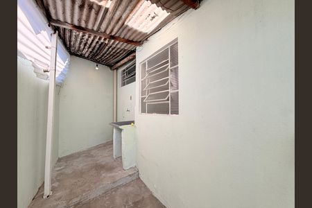 Casa para alugar com 30m², 2 quartos e 1 vagaÁrea de Serviço