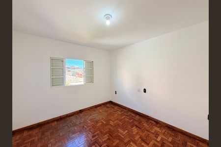 Casa para alugar com 30m², 2 quartos e 1 vagaQuarto 1