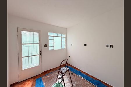Casa para alugar com 30m², 2 quartos e 1 vagaSala
