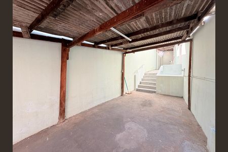 Casa para alugar com 30m², 2 quartos e 1 vagaGaragem