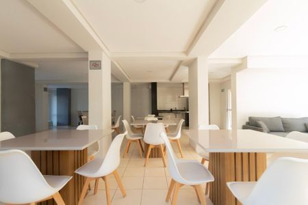 Apartamento para alugar com 63m², 2 quartos e 1 vaga