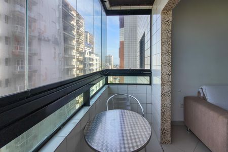 Apartamento para alugar com 85m², 2 quartos e 1 vaga Apartamento para alugar com 85m², 2 quartos e 1 vagaSacada