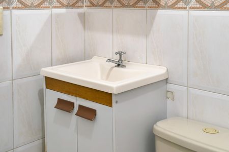 Apartamento para alugar com 85m², 2 quartos e 1 vaga Apartamento para alugar com 85m², 2 quartos e 1 vagaBanheiro da Suíte