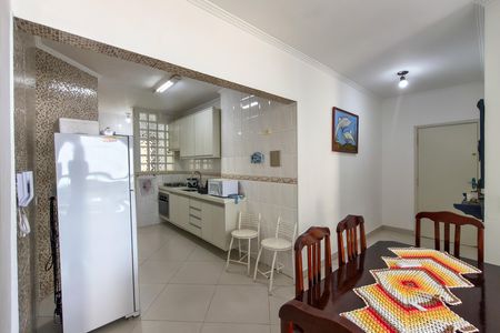 Apartamento para alugar com 85m², 2 quartos e 1 vaga Apartamento para alugar com 85m², 2 quartos e 1 vagaCozinha