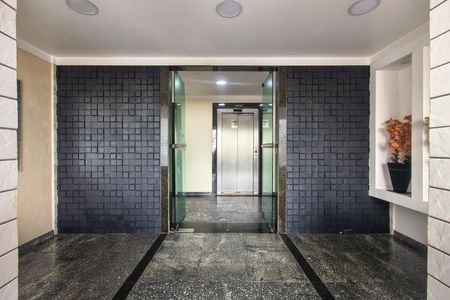 Apartamento para alugar com 85m², 2 quartos e 1 vaga Apartamento para alugar com 85m², 2 quartos e 1 vagaHall de entrada