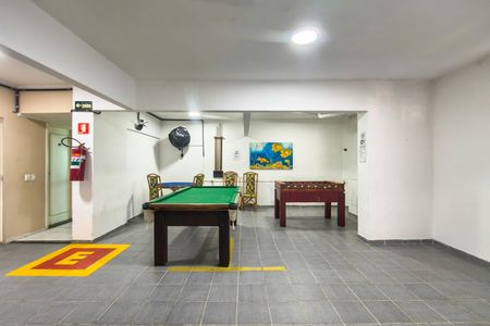 Apartamento para alugar com 85m², 2 quartos e 1 vaga Apartamento para alugar com 85m², 2 quartos e 1 vagaSalão de Jogos